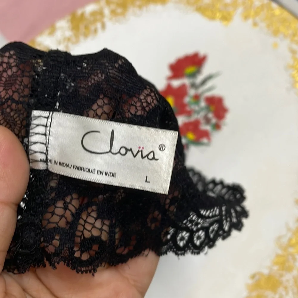 Clovia beautiful camisole in black colour - Picture 3 of 3